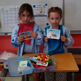 construire des modèles en 3D à partir d'éléments aimantées